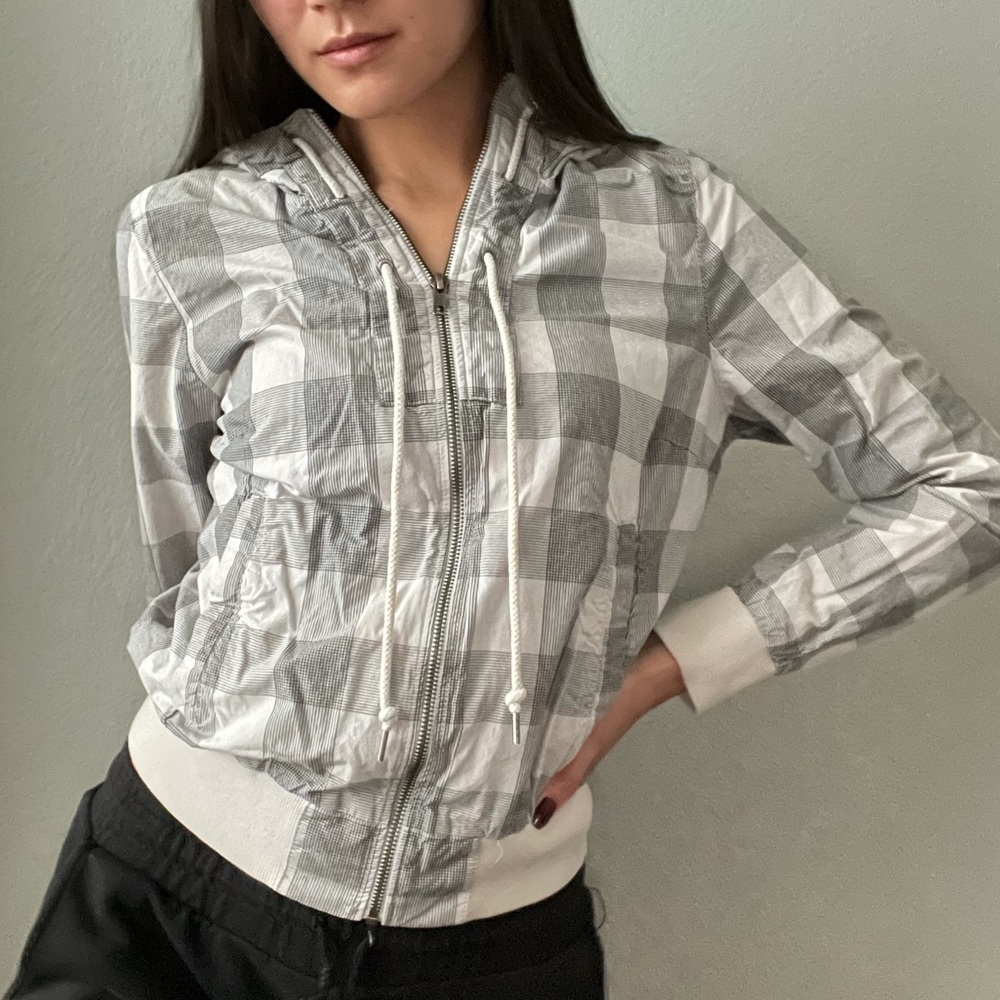 DIVIDED - gray plaid windbreaker